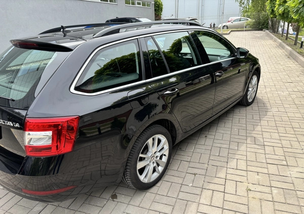 Skoda Octavia cena 70900 przebieg: 117969, rok produkcji 2019 z Legionowo małe 56